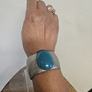 Vintage 70s Wide Silver-tone with Faux Turquoise Center Bead Open Cuff Bracelet